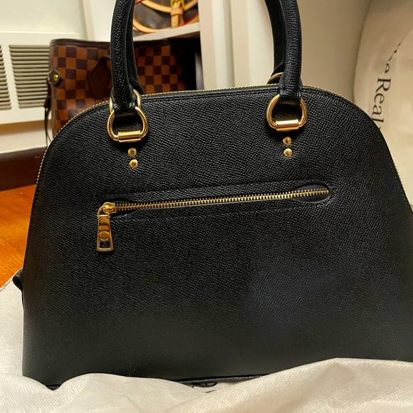 Beautiful Black and Gold Coach Bag Crossbody - Picture 11 of 11